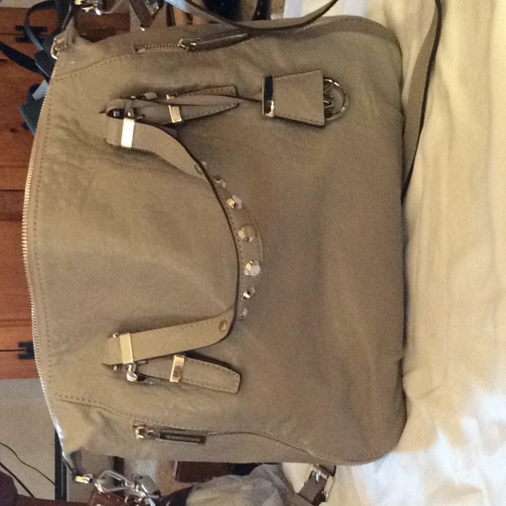 Gray Michael kors slouch bag with shoulder strap